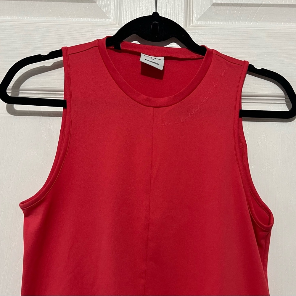 💗 Gymshark x Whitney Simmons - Cyber Red‎ Tank Top - Picture 2 of 8